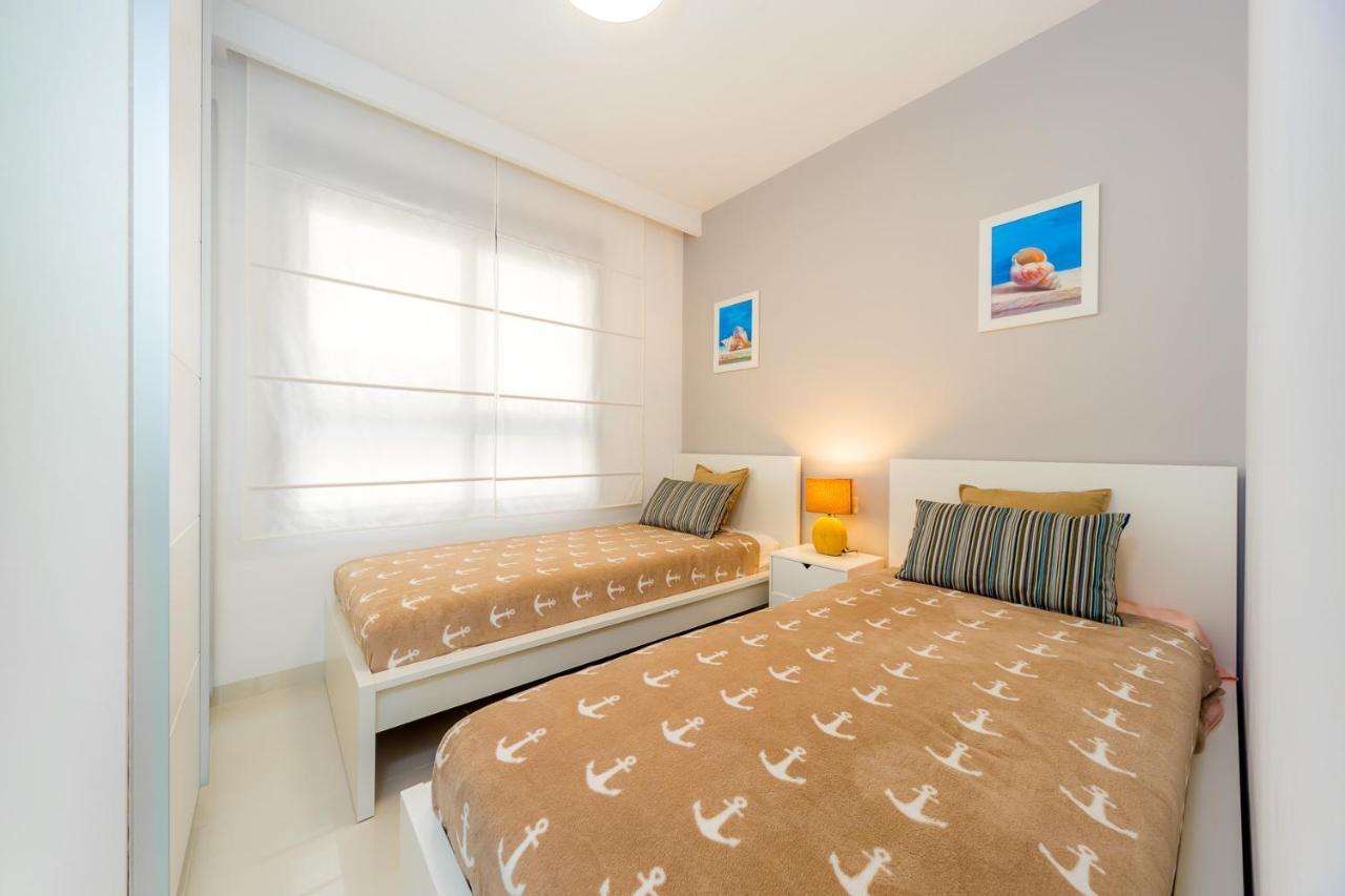 Luxurious 2 Bedroom Apartment Near The Beach Torre de la Horadada Ngoại thất bức ảnh