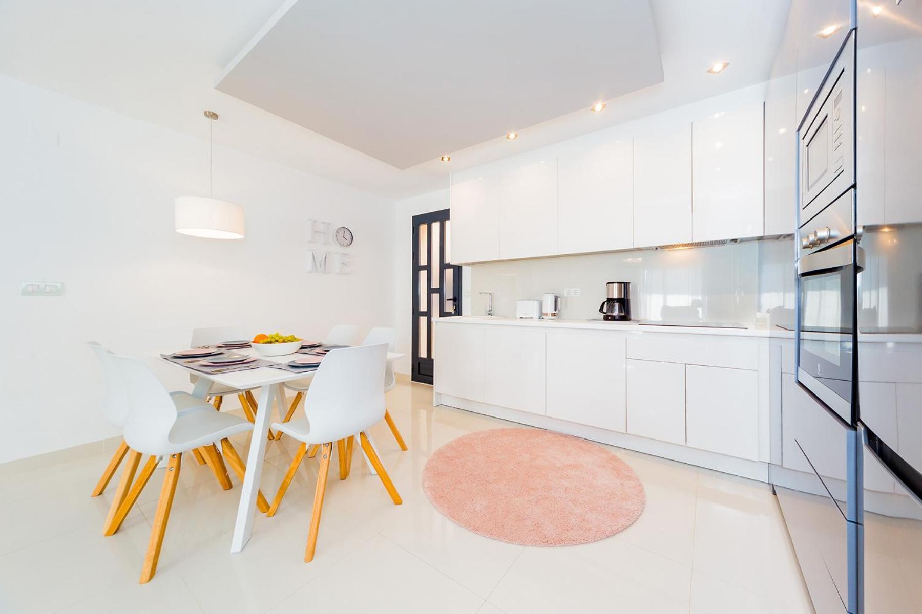 Luxurious 2 Bedroom Apartment Near The Beach Torre de la Horadada Phòng bức ảnh